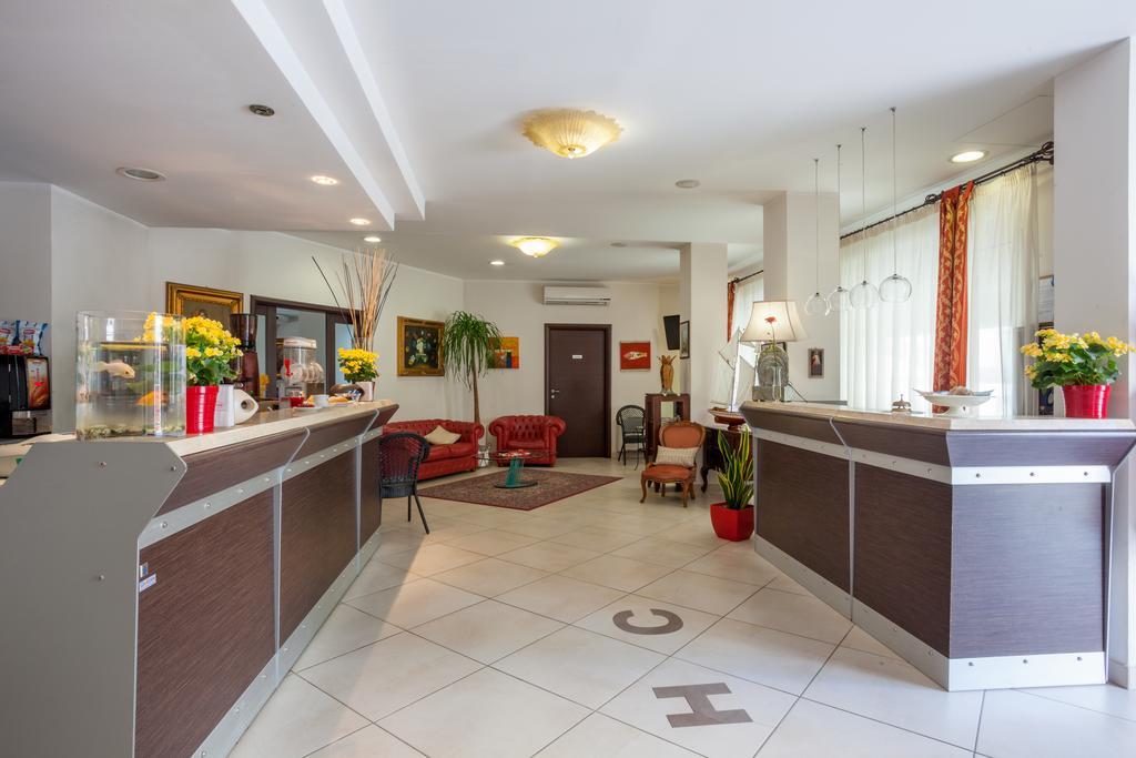 Hotel Caggiari Senigallia Bagian luar foto