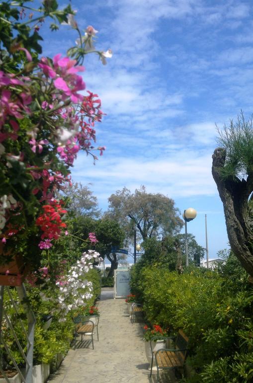 Hotel Caggiari Senigallia Bagian luar foto