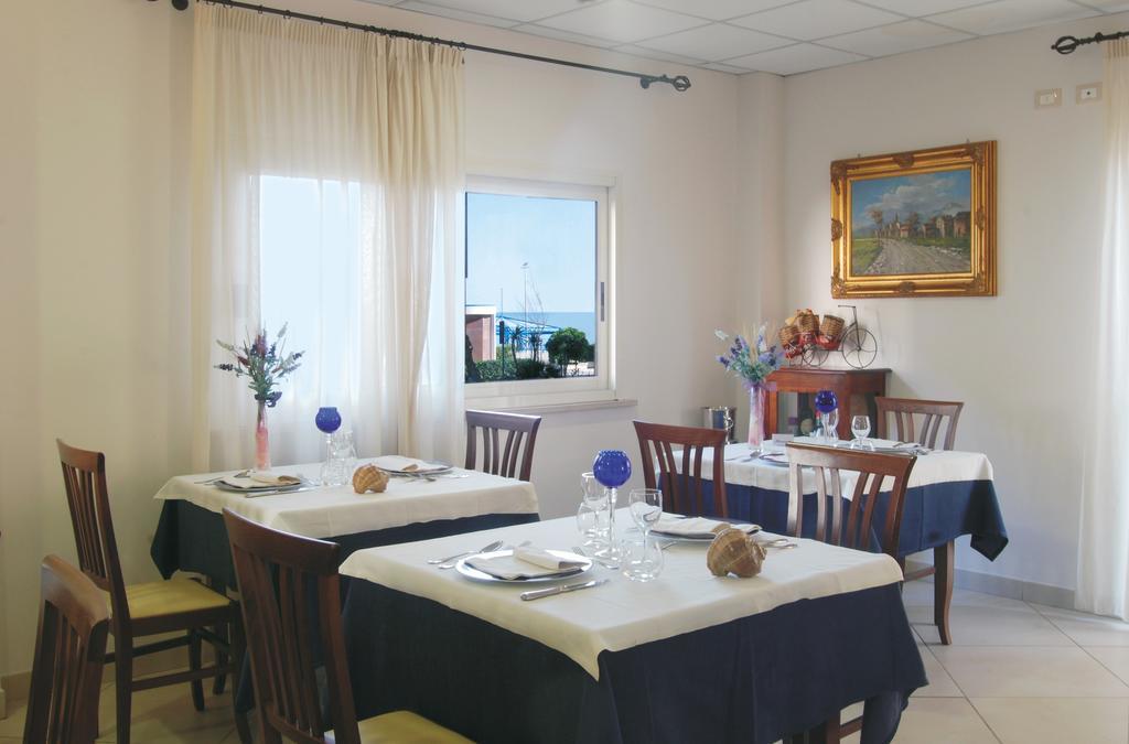 Hotel Caggiari Senigallia Bagian luar foto