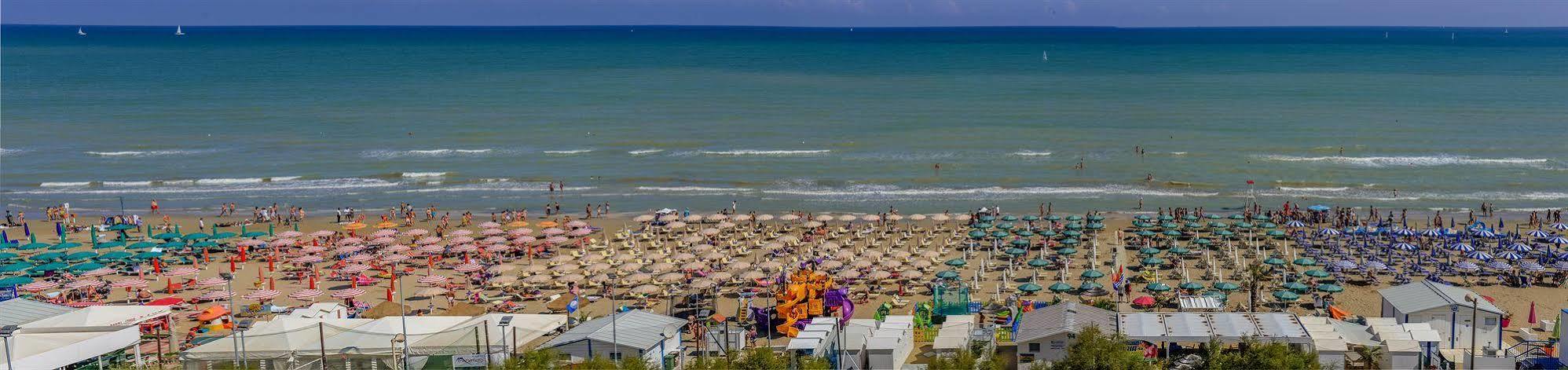 Hotel Caggiari Senigallia Bagian luar foto